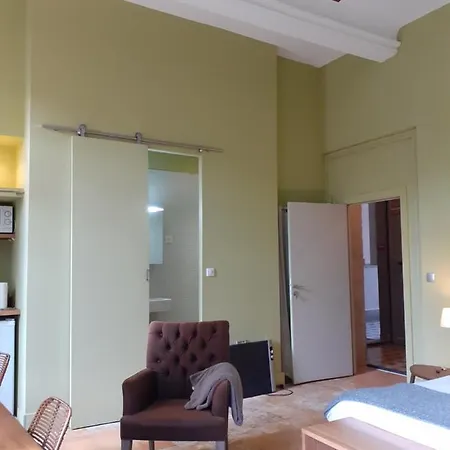 Peyrou, Studio La Merci, 3 Etoiles Apartment